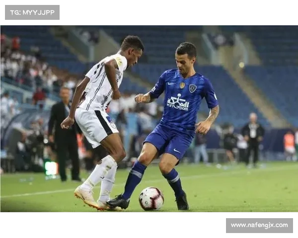 小卢卡斯替补背后原因解析及对球队战术和赛季前景的深远影响